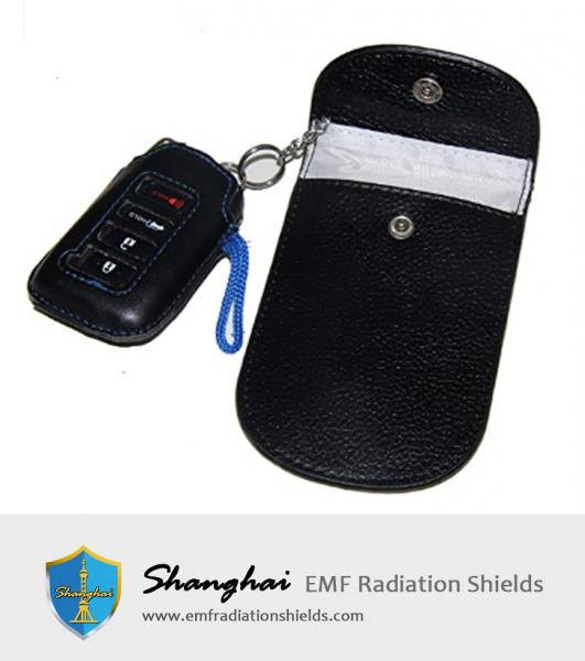 Genuine Leather Car Key Signal Blocker Case, Faraday Bag RFID Key Fob Antitheft Lock Devices